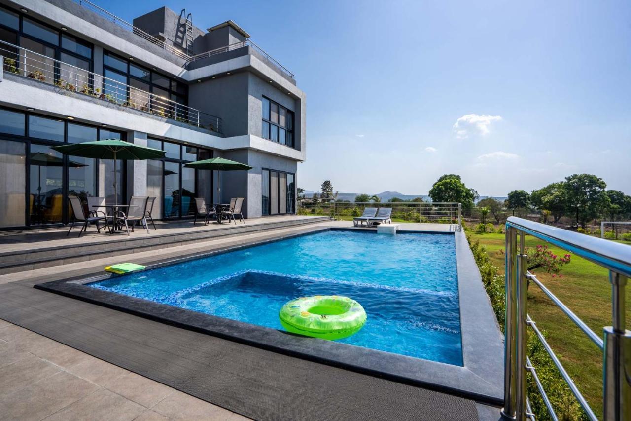 Casa Boho By Stayvista - Contemporary Design, Farm-View, Swimming Pool & Indoor Games For A Chic Retreat Nashik Εξωτερικό φωτογραφία